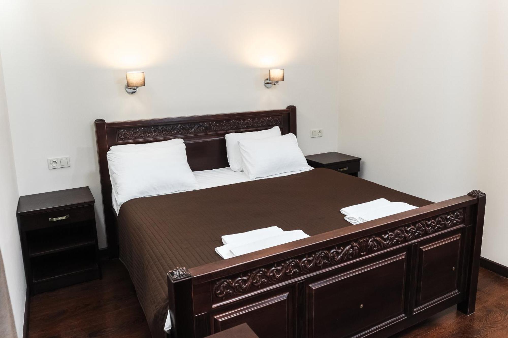 פבלודר Dvin Hotel מראה חיצוני תמונה
