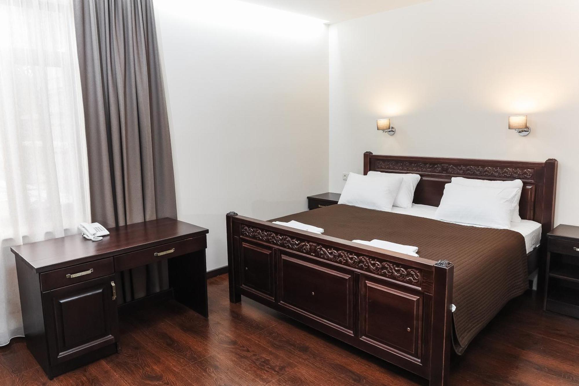 פבלודר Dvin Hotel מראה חיצוני תמונה