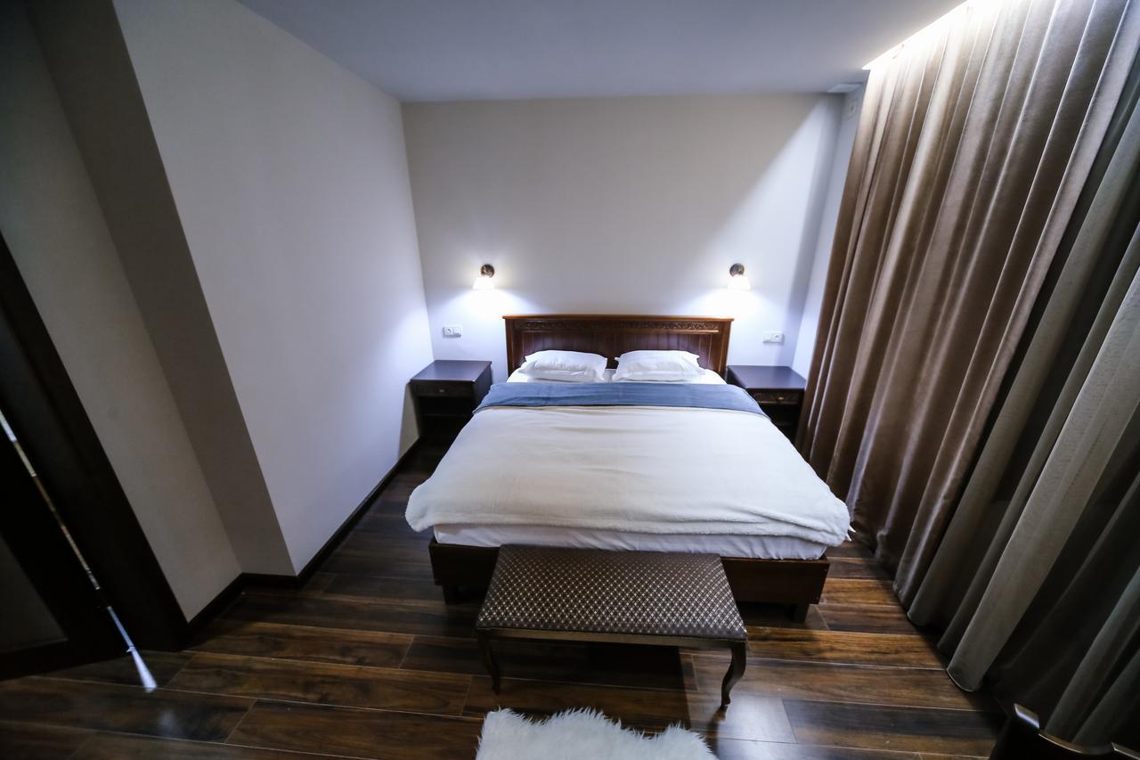 פבלודר Dvin Hotel מראה חיצוני תמונה