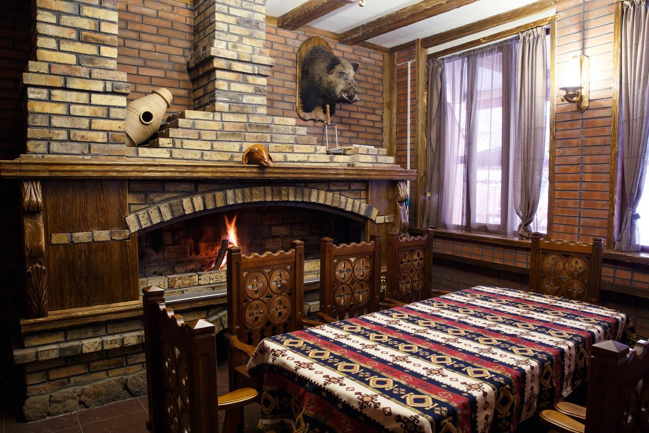 פבלודר Dvin Hotel מראה חיצוני תמונה